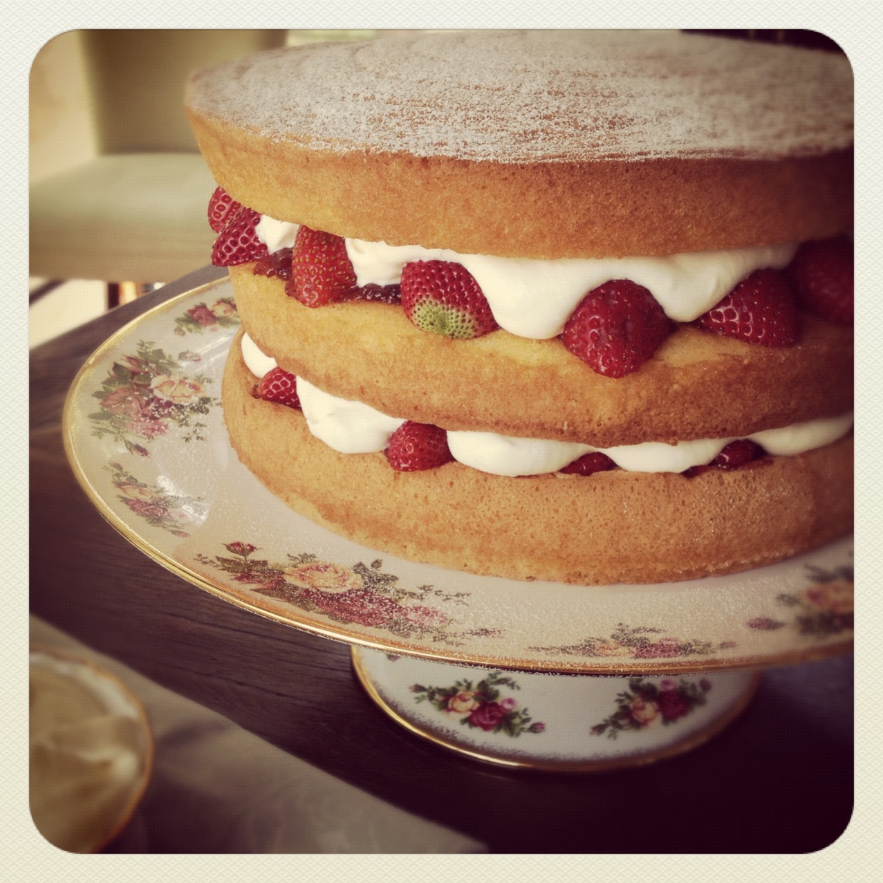 Queen Victoria Sponge